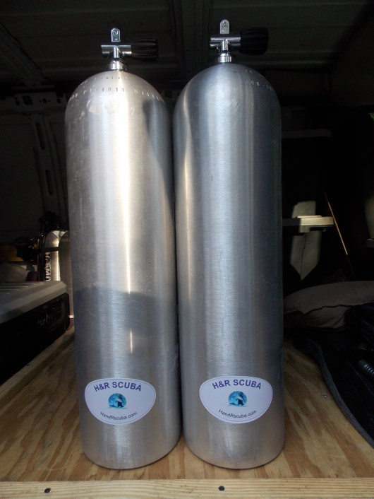 006 H&R-SCUBA-gear-&-crates-2013-09-27